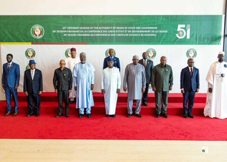 69ᵉ Sommet de la CEDEAO : La Guinée marque les esprits par son discours, le Sénégal rafle le leadership